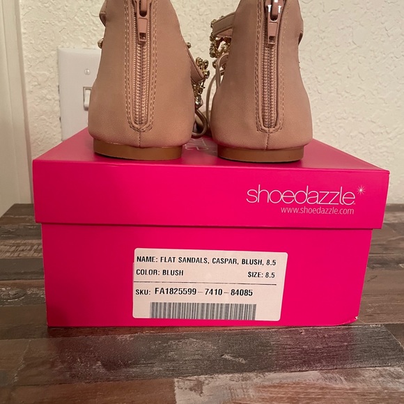 Sandals - Picture 3 of 4